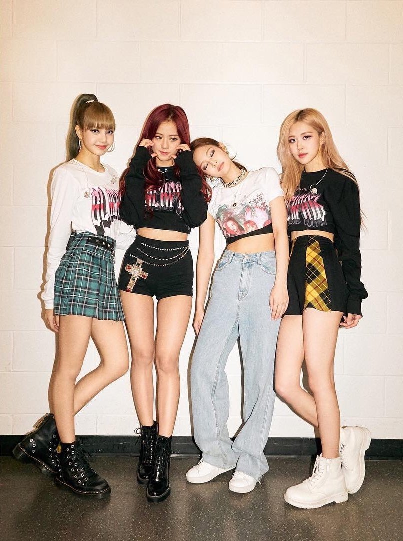 bpmutualgain's tweet photo. rt this if you stan blackpink ot4, follow everyone that rts and make sure to follow back 

#BLACKPINK @ygofficialblink
#BLACKPINKINCHICAGO https://t.co/K4zKildbdd