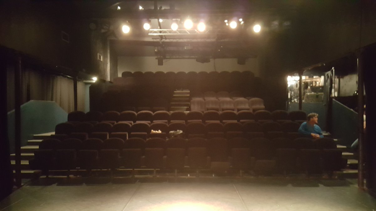 MathieuTouze's tweet image. Afraid  #openingnight @Belleville_TDB #Ungarconditalie #philippebesson @yuminghey #estellentsende