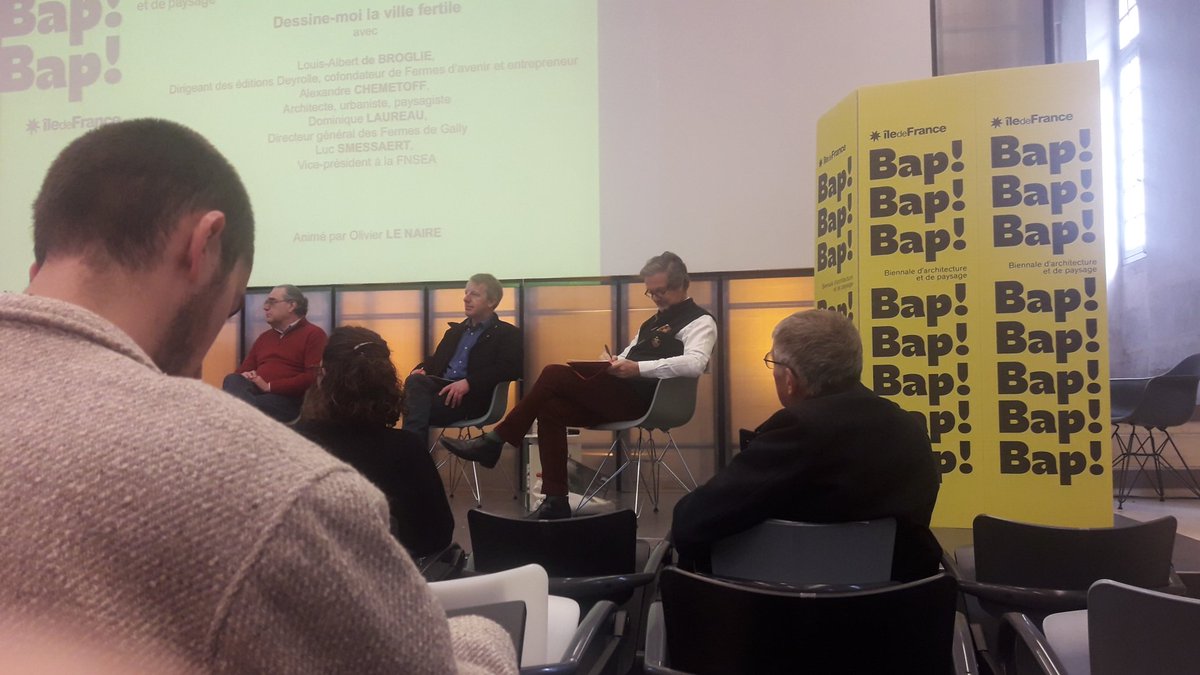 A la #BAP2019 Biennale d'Architecture et de Paysage à #Versailles 
Débat sur "la ville terre fertile" avec Alexandre Chemetoff urbaniste, Louis Albert de Broglie édition Deyrolle, xavier Laureau #fermedeGaly 
Redonner de la valeur à notre alimentation! <a href="/FNSEA/">La FNSEA</a> <a href="/vpecresse/">Valérie Pécresse</a>