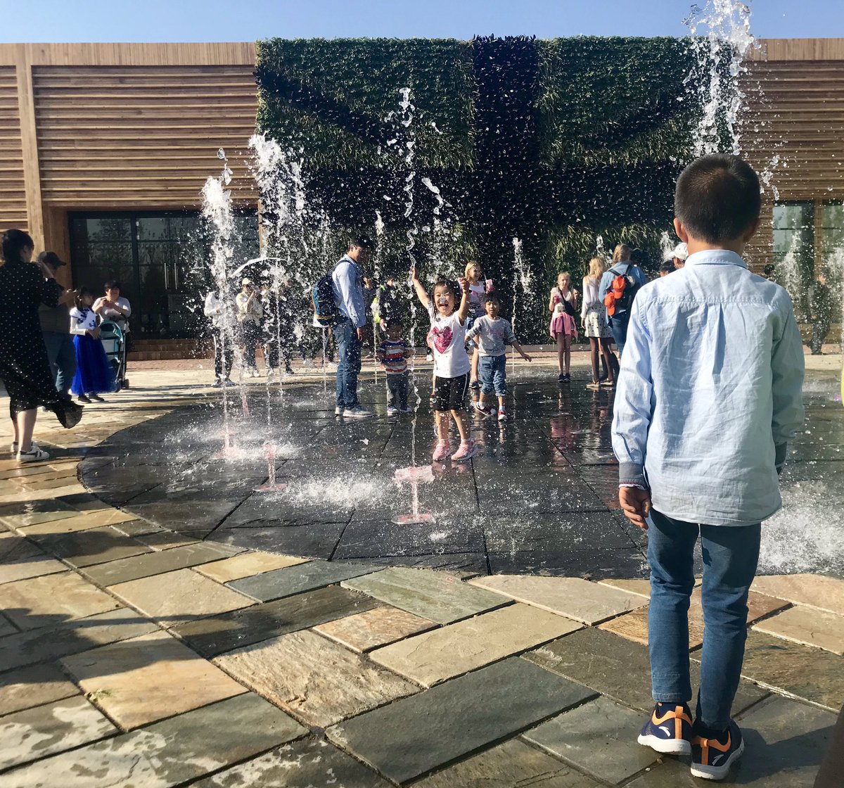 kaylmor's tweet photo. Fantastic week 1 in the UK’s garden at #BeijingExpo2019 https://t.co/MpwZU1ulSM