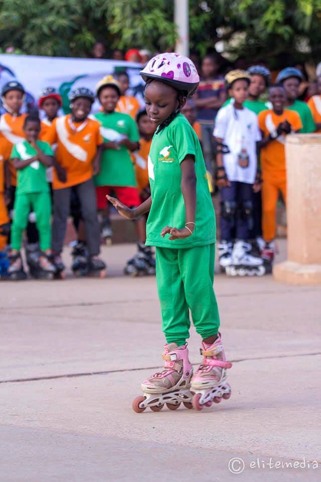 AddaxN's tweet image. Bon dimanche à tous ✨✨✨