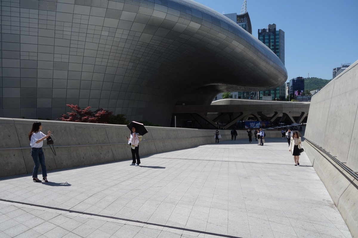 New 2 28ネ10b ゆあでた ロッテデパート釜山本店で売られていた上級ブレーダー向けの何らかのテーマを持った何らかのベイブレードコスメグッズ 定価7400円 ソウル駅のロッテマートで売られていた可愛いテコンvの人形 ロボカーポリー は余裕で