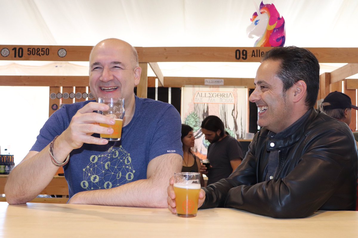 ☀️Super matí de #Birrasana! Al llarg de tot el Festival ens ha acompanyat la música de DJ José Reyes i la cervesa artesana perfecta per a cada moment, amb més de 160 varietats! 

#Birrasana #festival #cervesa #artesana #beer #cervesers #cervesaartesana