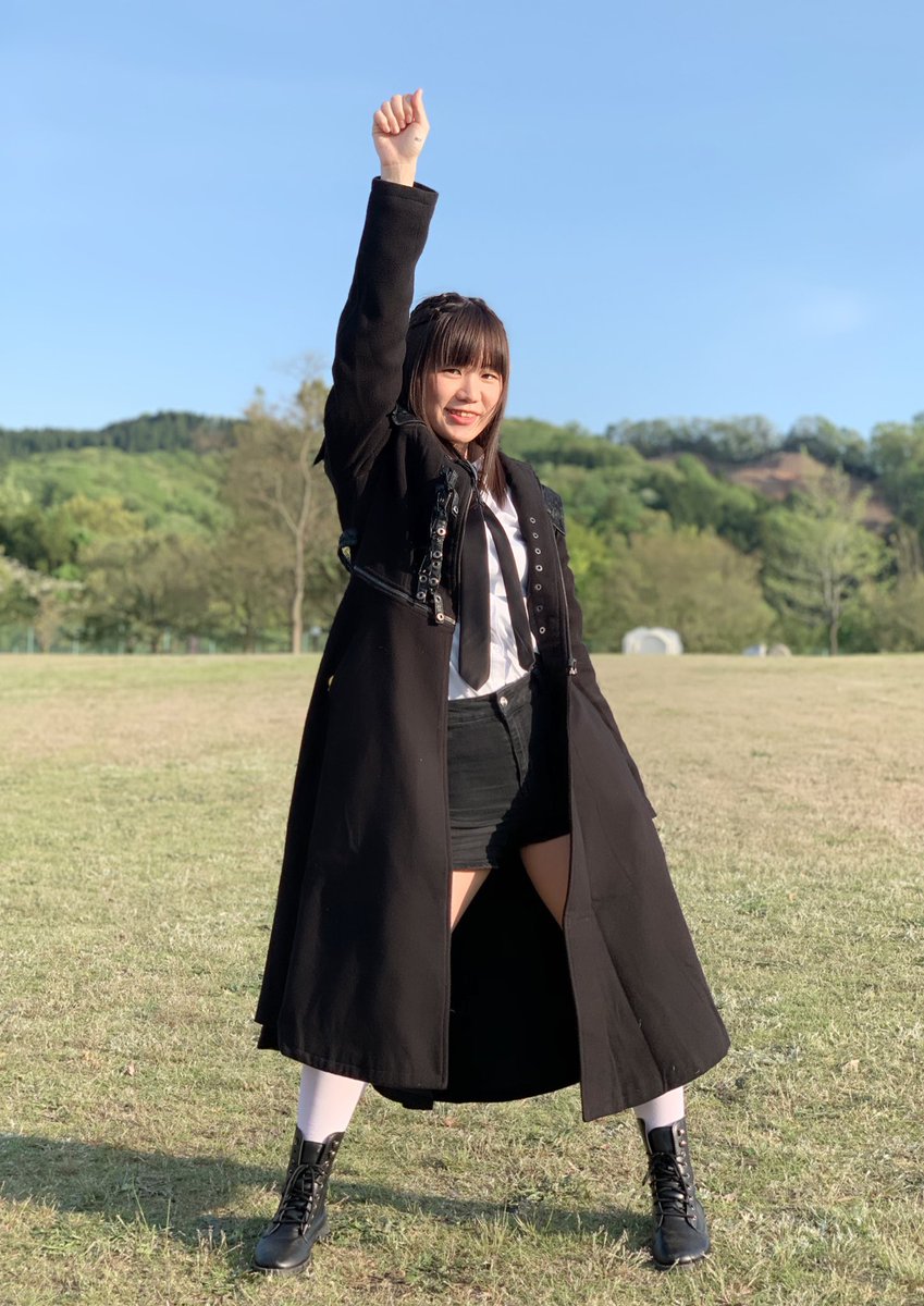 iwashitan129's tweet image. 次は亜人傭兵団Acht-Achtさんです！
CIE新グループ(仮)から変わって初めてのチェキ。みんな衣装似合ってたしカッコ良かった👍
まなみちゃんは初めて会ったけどTLで見るより実物はもっと可愛いかった😍
#HIP2
#HIPあわら