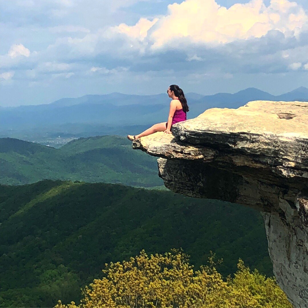 SELBerlin's tweet photo. Sit like a lady. @SalomonSports #SalomonWMN https://t.co/m4tQNxoSPx