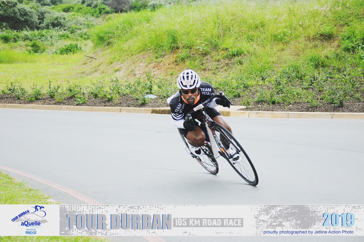 I spy with my little eye 👁, Tour De France 🇫🇷 O.R. Tour De Paris loading very soon

Aero dynamic position minimum speed coming down at 65km’s p/h Sibaya off ramp 
@jetlineactionphoto <a href="/Vitality_SA/">Discovery Vitality</a>
#cyclist #moment #cycling