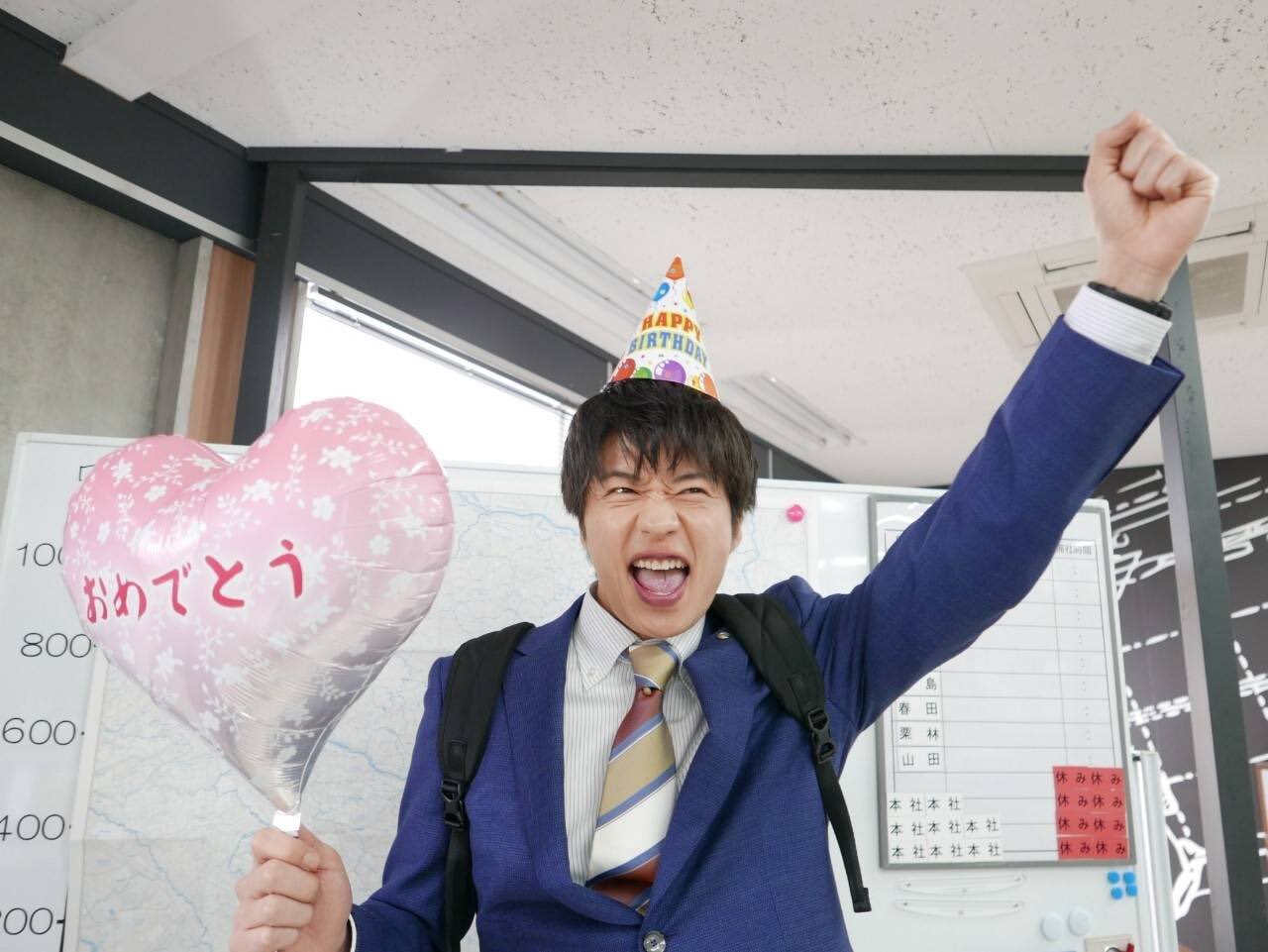 公式 おっさんずラブ アカウント 劇場版 おっさんずラブ 5月5日は 我らがはるたんの誕生日 わー ぱちぱちぱち 自分の誕生日を自分で祝う さみしみはるたん 田中さんに撮影をお願いすると