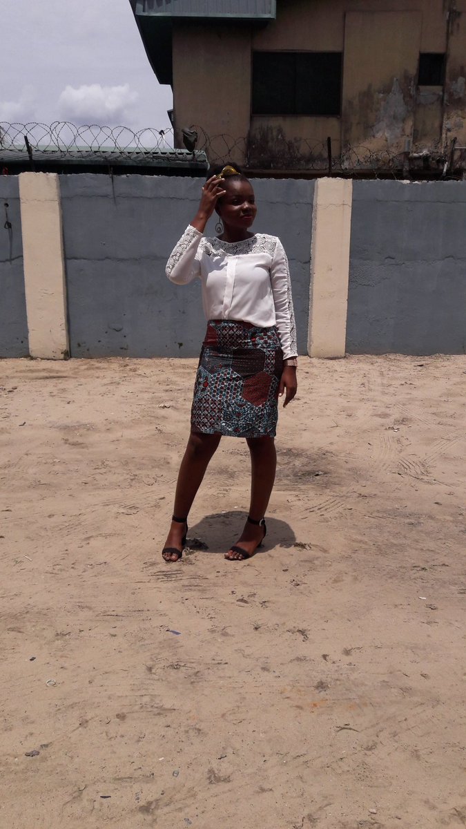uzemerald's tweet photo. #Leggang...#SheaSkinGlow..we glow like that ..happy sundayyy https://t.co/xYyCScQVBb