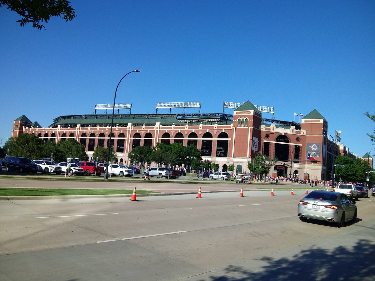 rickad309's tweet photo. Went to Dallas today on our day off and went to a rangers game and saw the Jerry-dome https://t.co/e4L0BRun69
