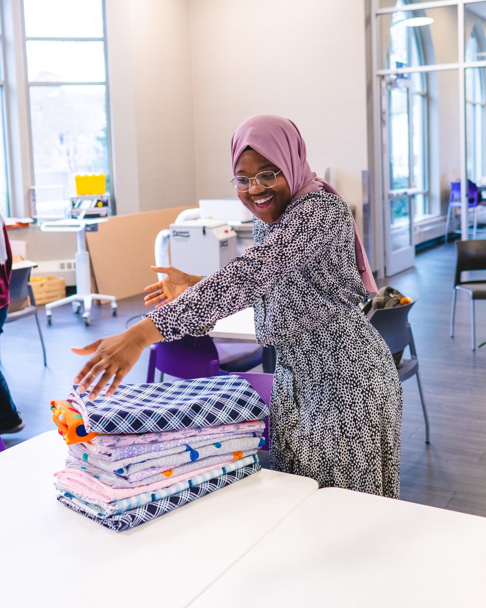 Thank you to all who attended our first blanket-making event at the @uofstthomasmn ! Visit frommothertoyou.org to donate!
.
.
.
#motherhood #empoweringmothers #mother #gambia #health #pregnancy