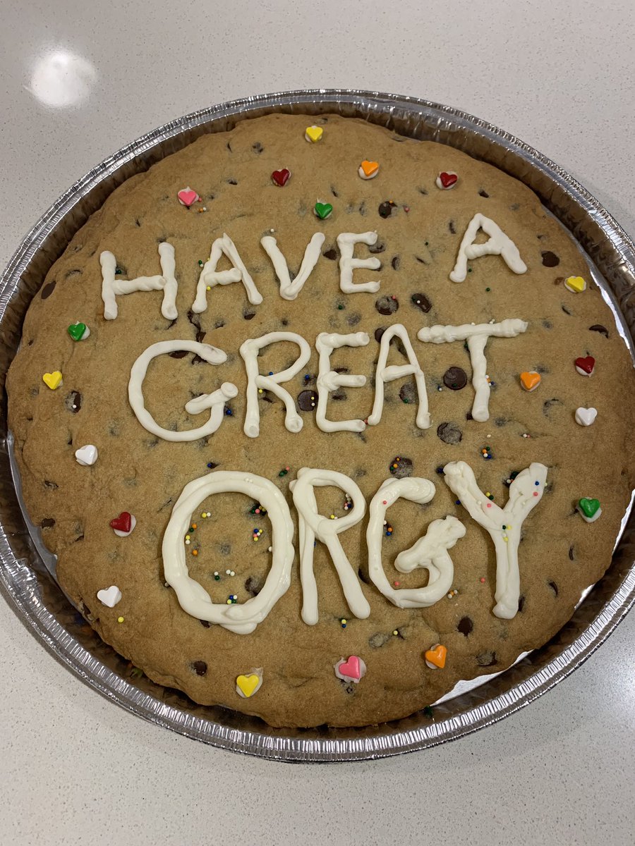 lustrelusts's tweet photo. One of my guests couldn’t make it to my party tonight so she sent me a present with her partner... best gift ever https://t.co/qU9YAyherf