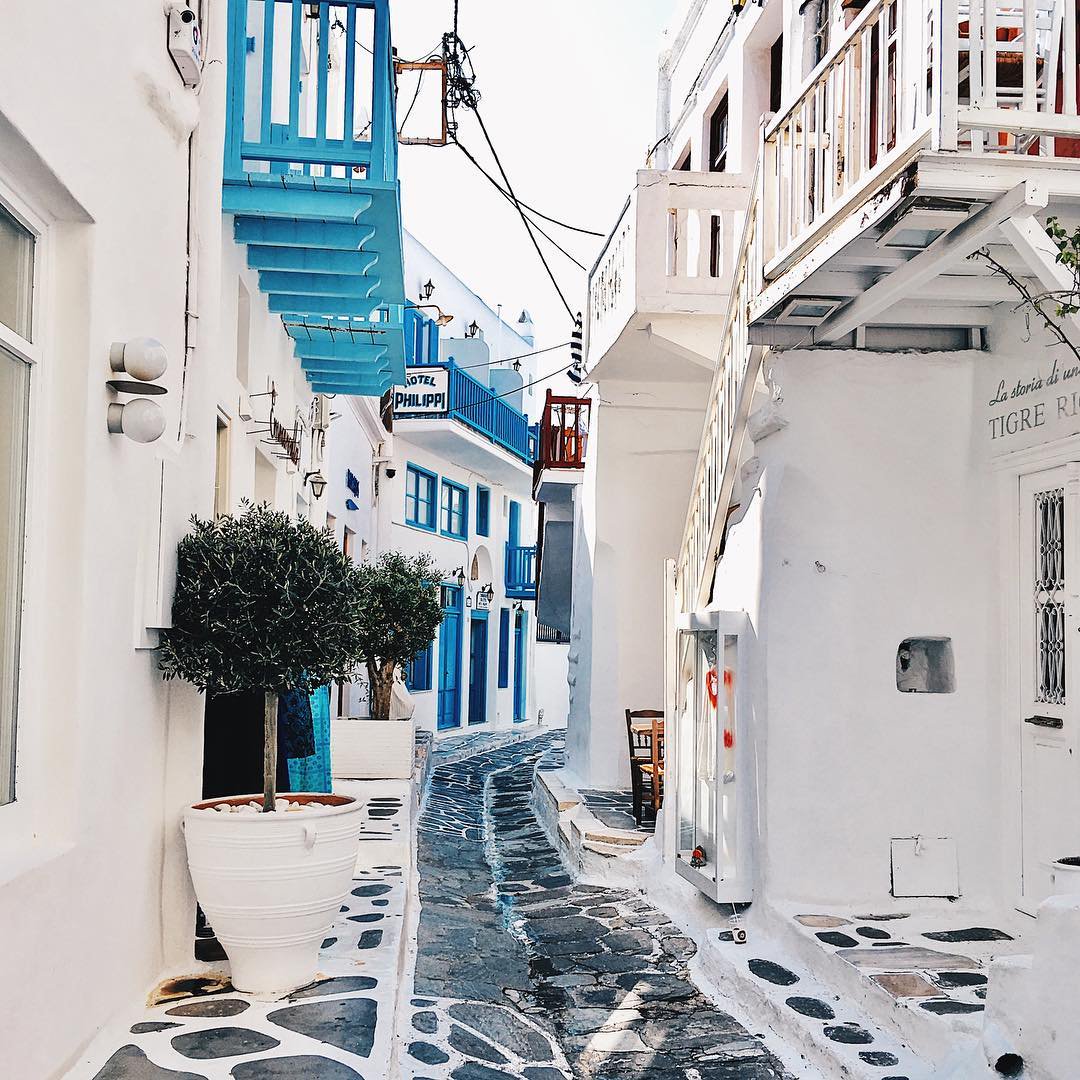 世界の絶景 A Twitteren 白と水色の街並み ミコノス島 Place ギリシャ