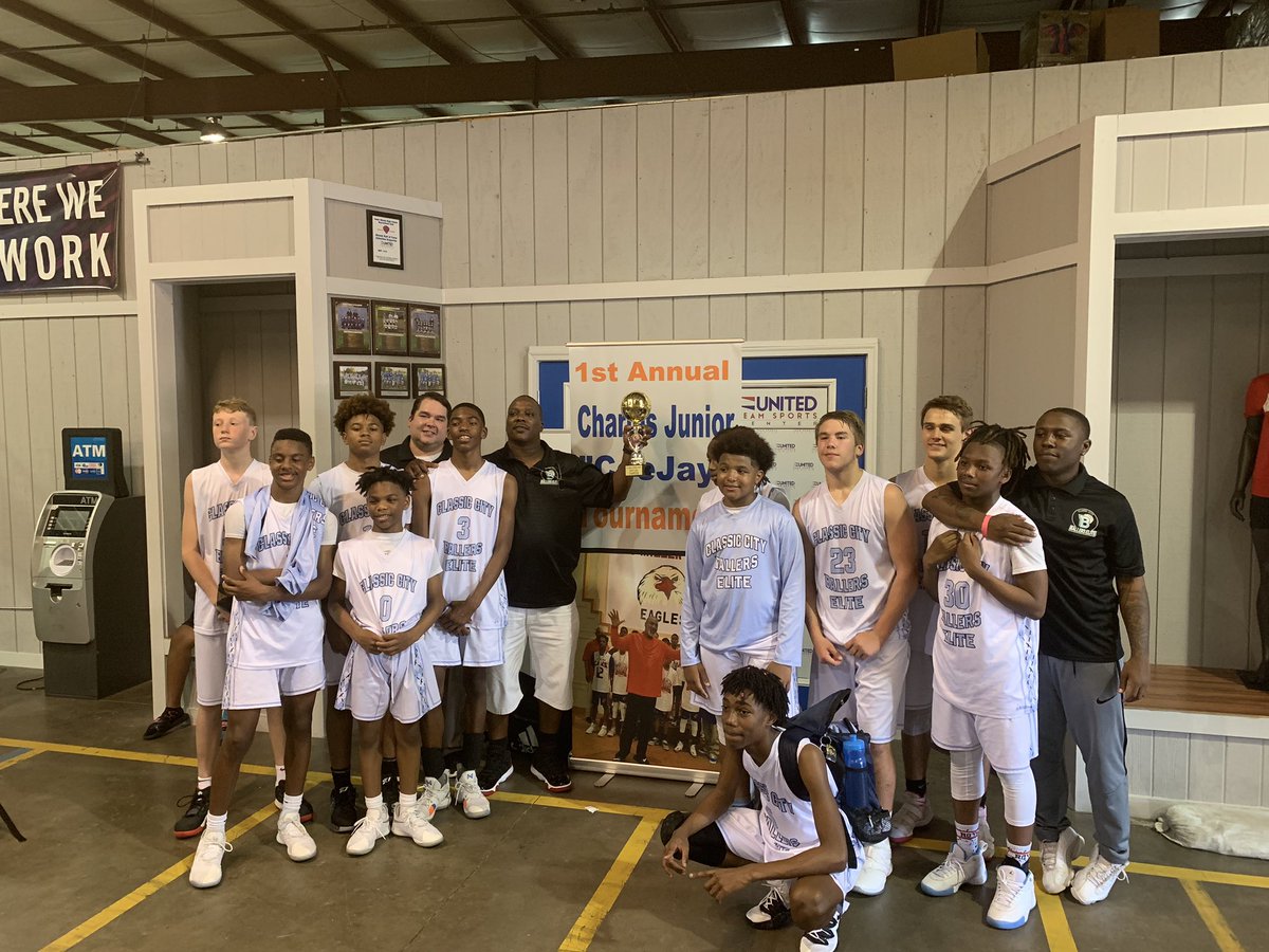 montray75's tweet photo. Came into the weekend with 1 goal in mind. To prove who was the best 8th grade team in Athens.....Mission Accomplished! #CCBElite https://t.co/BcpQACzeg5