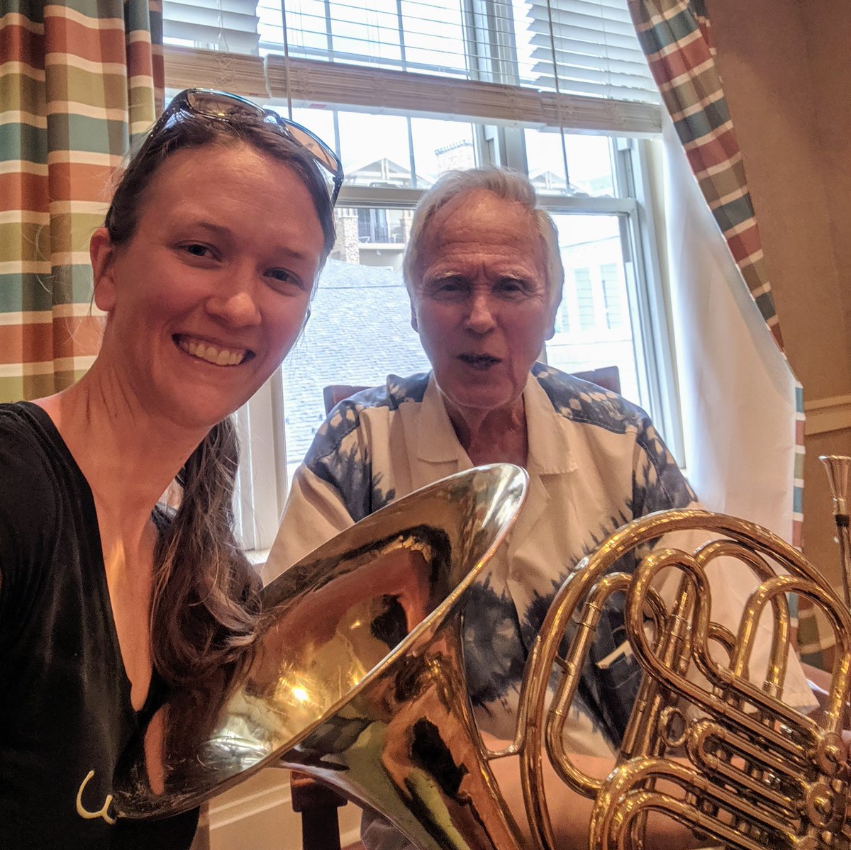 Melissa J. Roche tweet media