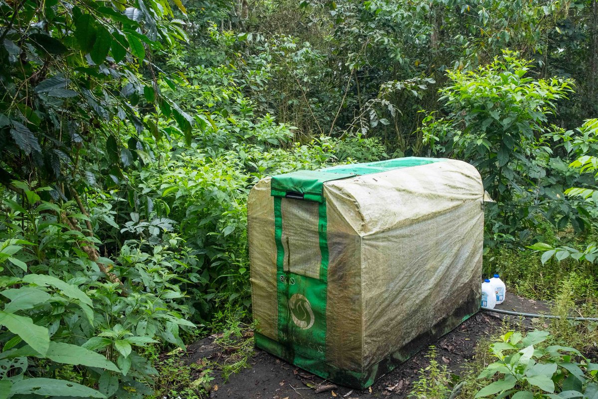 HuertaLunaGPS's tweet photo. Organic materials go in, and a combination of #biogas and natural liquid fertilizer comes out. Meet our humble #biodigester! The organic fertilizer it produces is key to keeping our plants thriving, and recently we’ve been able to share some of it with other community farmers. https://t.co/TIWUP3xjHQ