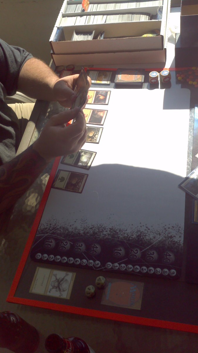 Dra8er's tweet image. Beautiful day. Played some Front Porch Magic after D&amp;amp;D this afternoon. BEEN A LOONNGG TIME since I&apos;ve since we&apos;ve done that.
#FrontPorchMagic #MagictheGathering