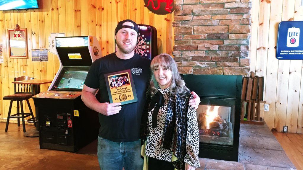 ShowLowFF's tweet photo. TheLodge in Pinetop our sponsor for last year's opening night party! Thank you! And they are also sponsoring this year opening night party #showlowfilmfestival #filmmaker #film #movies #director ##actress  #SLFF2019 #WMAZFF #WMAZ2018 #WMEVllage8 #MartinaWebsterProducer https://t.co/aCVo7yLYhE