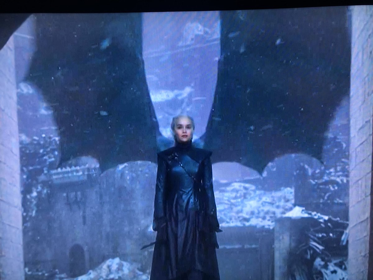 HaleyRhiannon's tweet photo. Damn, girl. #TheFinalEpisode #Khaleesi #QueenOfAshes #GOT https://t.co/dOsntjlGsX