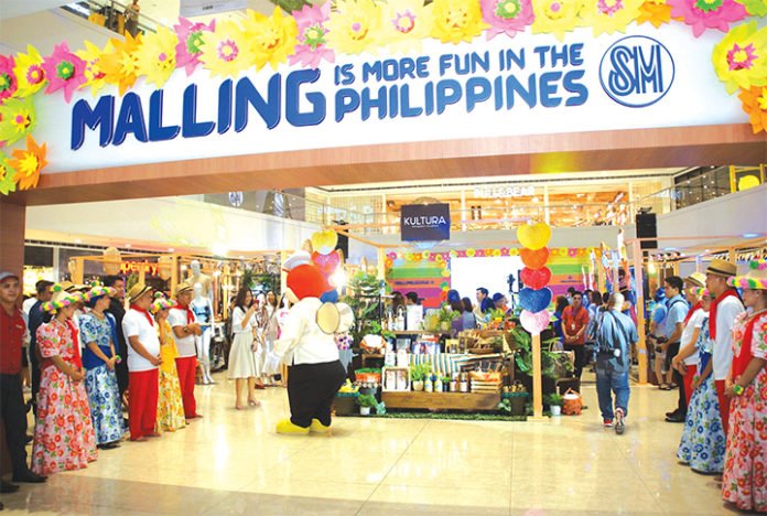 BusinessMirror's tweet photo. DOT partners with SM for new #tourism campaign
READ: https://t.co/jVGzjRuf4N | @akosistellaBM
@TourismPHL @smsupermalls
#MallingIsMoreFunInThePhilippines https://t.co/ueUoQFX8ku
