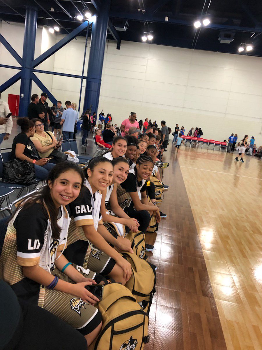 SALadyHoops 2023 played 15U went 3-1 and impressed enough to have numerous (30 something)  coaches EYES ONE... We got nothing but compliments all weekend...!