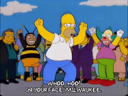 WHENESOTA's tweet photo. Saints win 9-5!  

#InYourFaceMilwaukee
#yearofthepig 
@StPaulSaints https://t.co/zPBCW9sI1Q