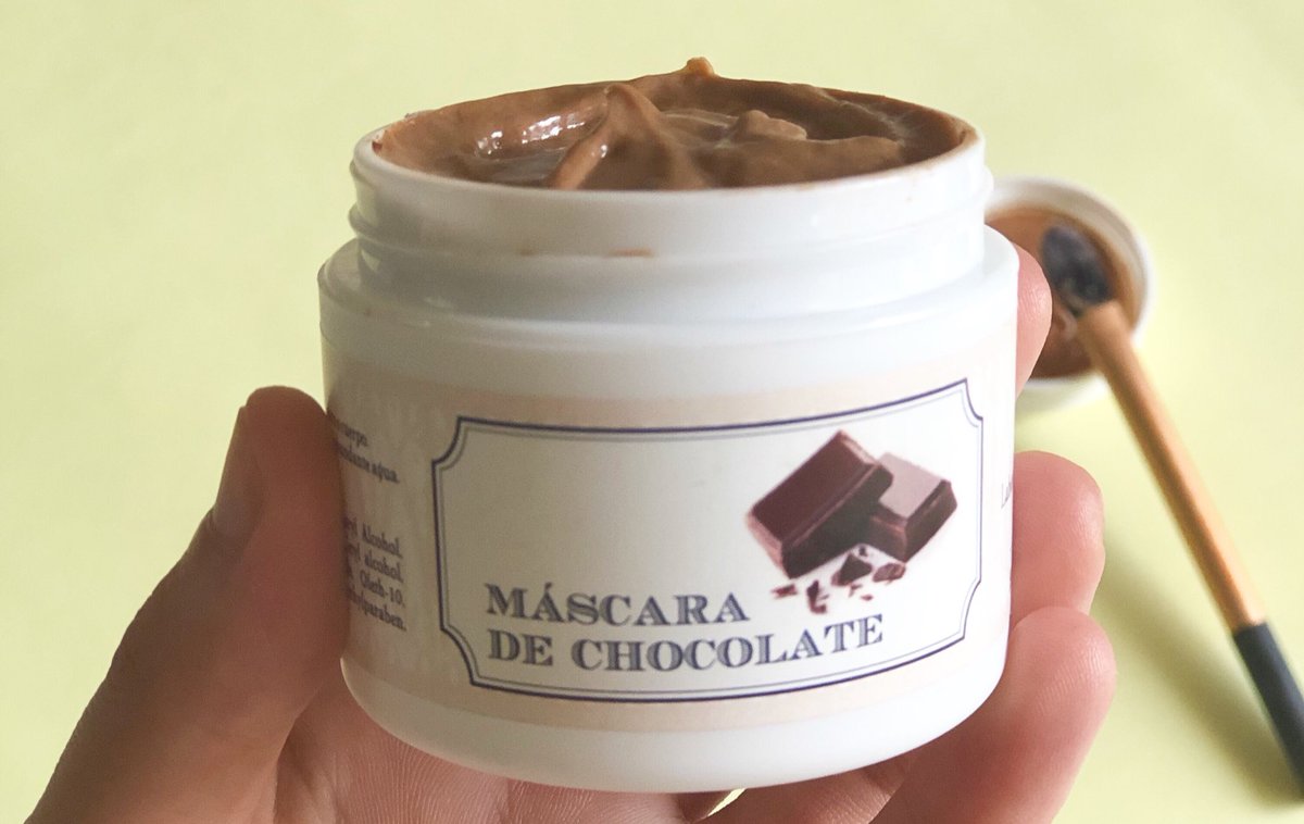 labluquekits's tweet photo. ¡Déjate tentar por el #chocolate! 🤩
Huele 🤤 delicioso, es nutritiva, #regeneradora y #antioxidante 🍫
🍫 Déjate tentar por un chocolate que no engorda 🤣
Al aplicarlo vas a sentir tu piel #humectada, mucho más #suave y con una mejora en la apariencia de tu #rostro (o #cuerpo) https://t.co/amj6NC1IfH