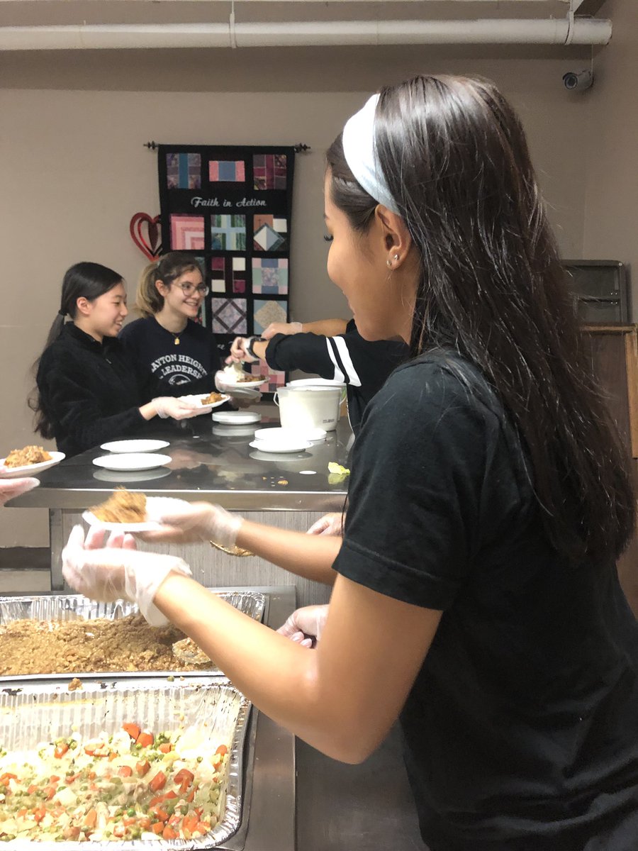 sdaintrey's tweet photo. Serving at the mission tonight! Thanks to our foods 10 who made a wonderful meal. Thanks to our students for spending the long weekend serving others. #projectequal #servicelearning https://t.co/OA4cRQmojt