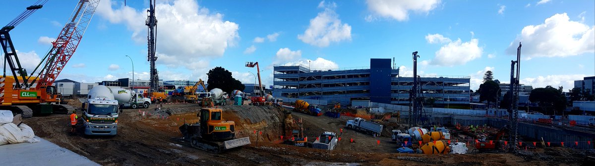 CLL are completing CFA secant wall piles for Farmers Tauranga on Elizabeth St. Pile depths range from 9.5-25.5m and all piles are 750dia.  Concrete volumess are 273m3 per day = 69 concrete trucks in one day!