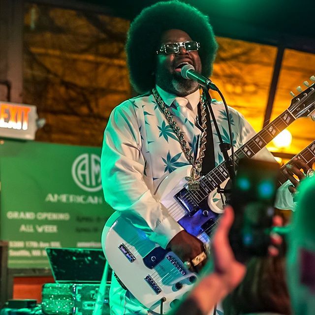 Who’s ready to see <a href="/ogafroman/">Afroman</a> at the Riverscene Music Festival on June 8th? Get tickets now! 👉 eventbrite.com/e/the-riversce…👈 #afroman #afro #musicfestival #music #playmesomemusic #becauseigothigh #hiphop #dankonarrival_baycity #blockparty #dispensary #par… bit.ly/2w4s8Zo