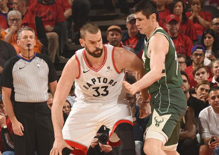 暴龍1.1億巨頭還魂!關鍵三分+3送字母哥大火鍋,力助可愛慘烈封神!(影)-黑特籃球-NBA新聞影音圖片分享社區