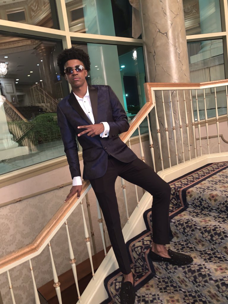 trellwrldd's tweet image. #prom2k19 #pt2 #promking