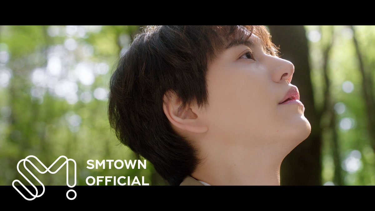 SJofficial's tweet photo. #규현 #KYUHYUN '#애월리 (#Aewol_ri)' MV
▶️https://t.co/jxCuimRmMR

#너를_만나러_간다 #TheDayWeMeetAgain
#슈퍼주니어 #SUPERJUNIOR https://t.co/EAlvS0MSol