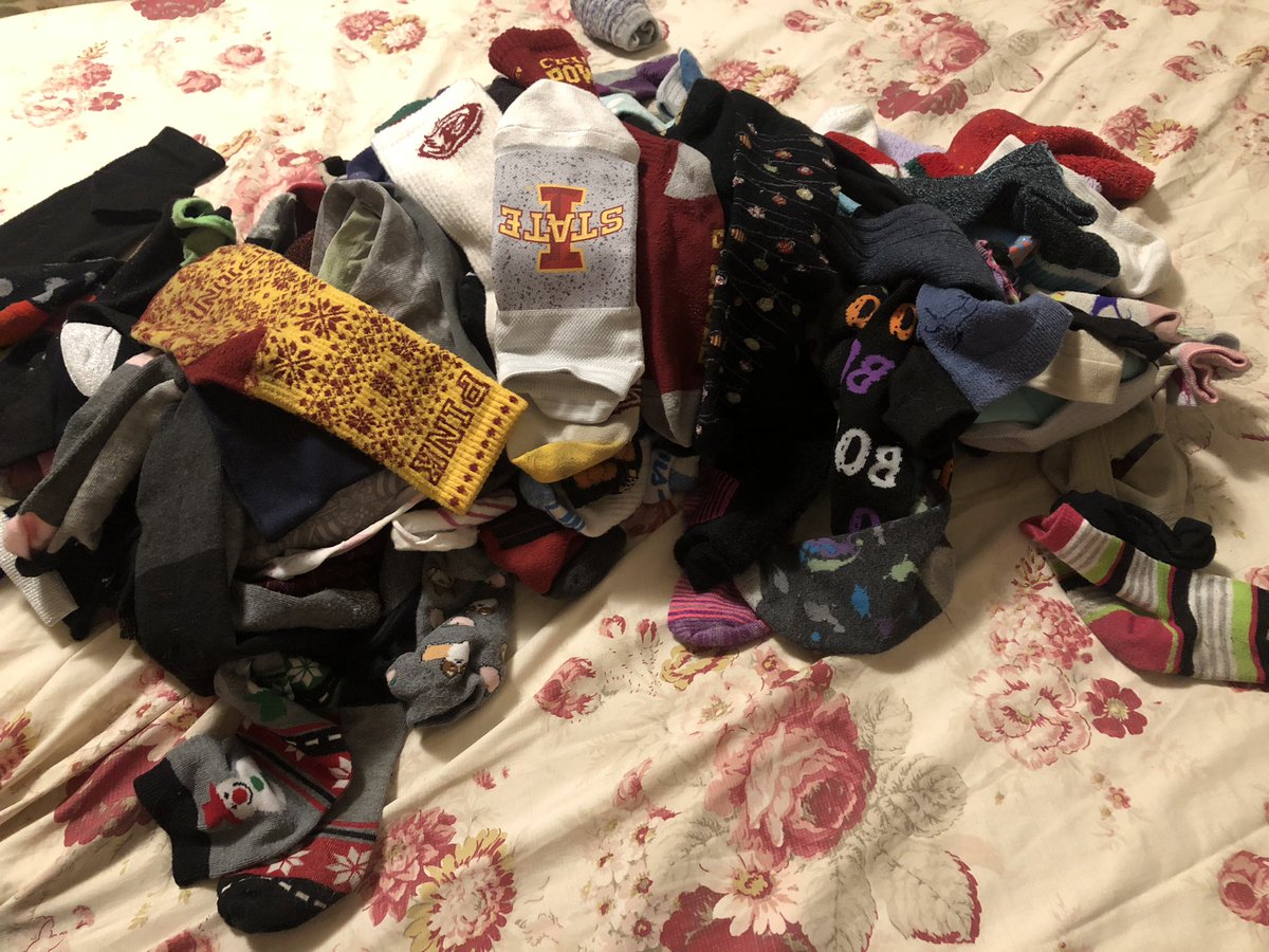 AprilBetzer's tweet photo. And so begins the worst game of memory there is ... aka, matching socks.
I donβt even know if the @BTS_twt tunes I am listening to can make this enjoyable.
Exactly how the h*ll does this happen?
#IHateSocks #MatchingSocks #Why
#BTS #INeedU https://t.co/js1vaxhMPc