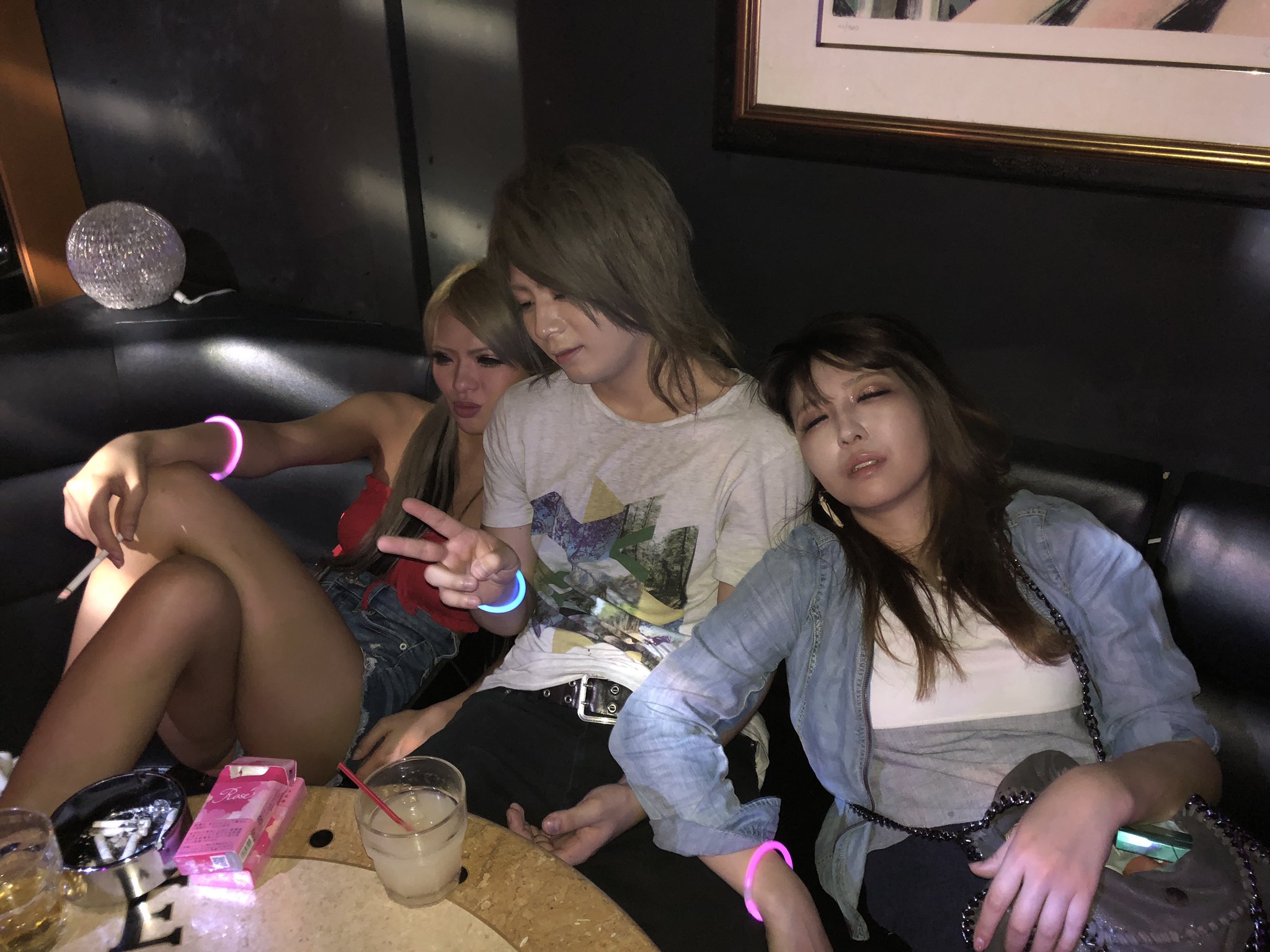 歌舞伎町　泥酔 金曜歌舞伎町NEO TRANCEお疲れ様でした♨️ 今回も盛り上がって泥酔者続出ww 楽しいパーティーでした🥳  次回は6/7(金)俺のバースデーなのでDJ沢山出ます✨予定空けといて下さい😉👍 #dj #djkato #歌舞伎町 #neotrance  #trance #psyche #dreamstore https ...