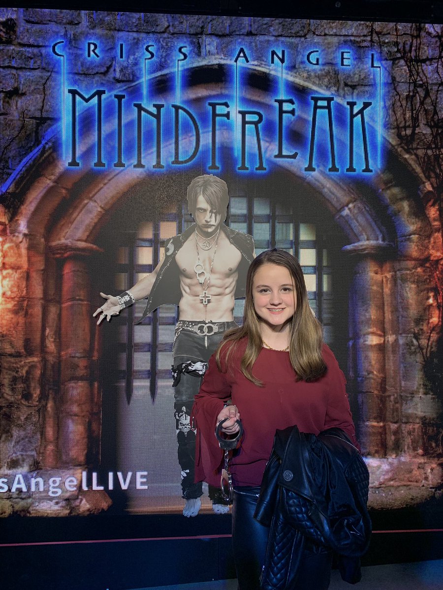 MagicScot's tweet image. Seeing Criss Angel - best show on the planet #CrissAngelLIVE @CrissAngel @gabriellasmagic