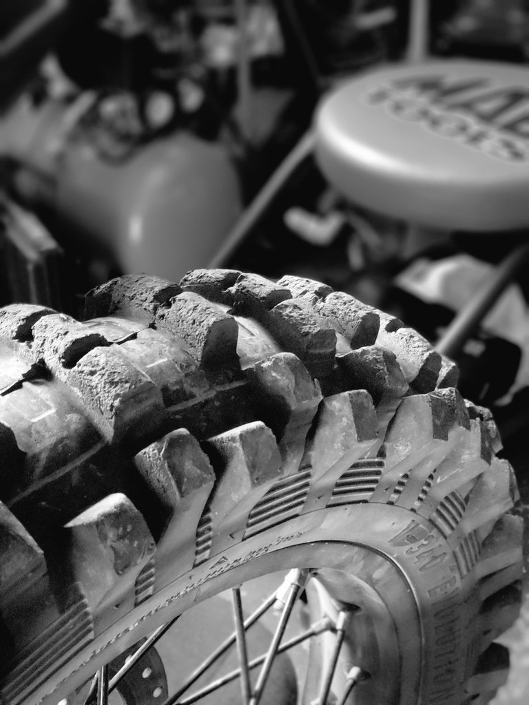 masatoKTM's tweet photo. VeeRubber
VRM-340👍
#veerubber
#vrm340
#heavyenduro
#heavyendurojapan https://t.co/eJ3n5ZfHdW