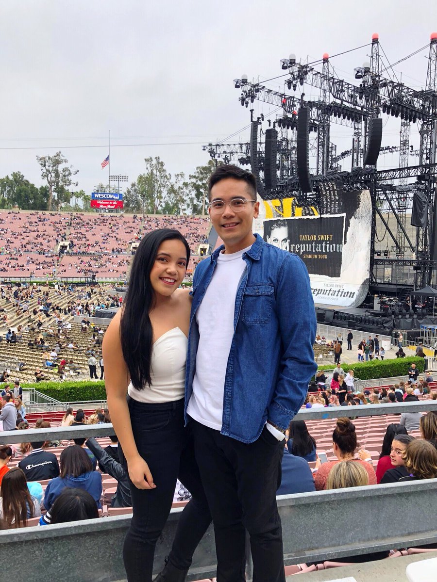 franseaYT's tweet photo. itโs been a year since #reptourpasadena, one of the best concerts weโve ever been to. so glad our first time seeing @taylorswift13 live was during the reputation era! hereโs the concert vlog if you want to reminisce with us: https://t.co/mMRxfhs2nJ https://t.co/6icHzH3kvi