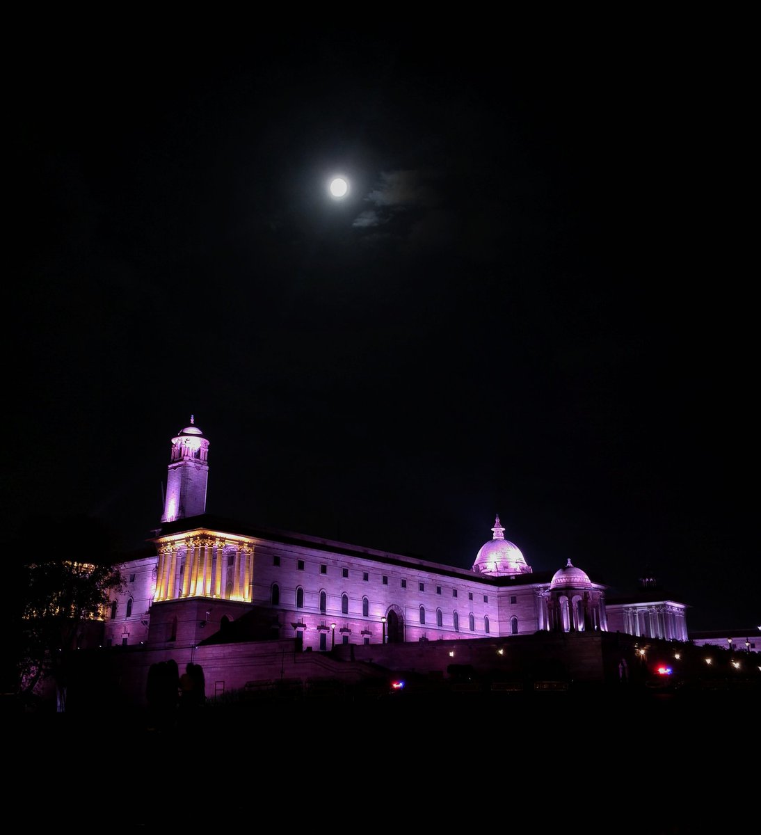 nishantkundan's tweet image. #ProMode on #OnePlus5 is still awesome. 
#ShotOnOnePlus #LowLightPhotography #MobilePhotography #ShotOnPhone @OnePlus_IN @OnePlus_Support @getpeid