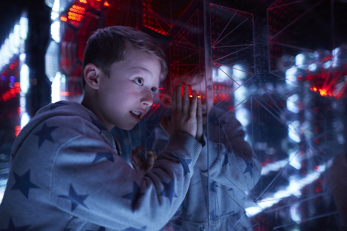 iluvCV's tweet photo. At @OnedomeGlobal, experience LMNL containing a labrynth of 14 installations where the art responds to you and you become part of the creativity 🌐 #onedome Keep posted here to learn more & grab TIX at https://t.co/KLVO4gvawH https://t.co/eS7G19jvXg
