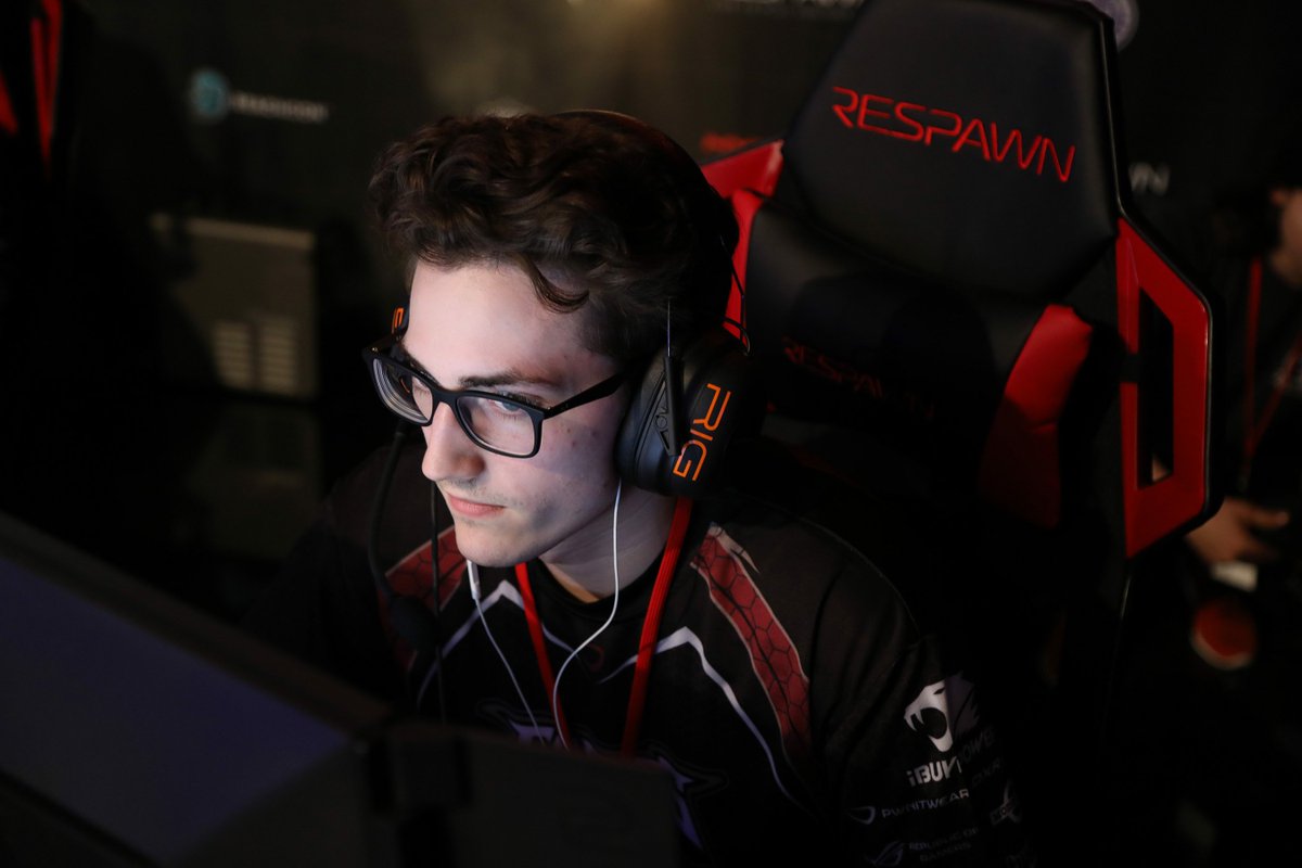 RESPAWNProducts's tweet photo. Crafted for combat. 🎮
Go the distance. 🏟️
#RESPAWNUpgrade 💺 https://t.co/IYtYGM0zaI