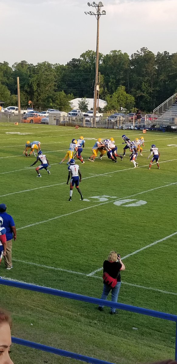 Fumble!! <a href="/JeffersonTiger_/">Jefferson Tigers</a> vs Chief Land Indians Spring Game!! Great Coaching Job <a href="/smithDB32/">Leroy Smith</a>