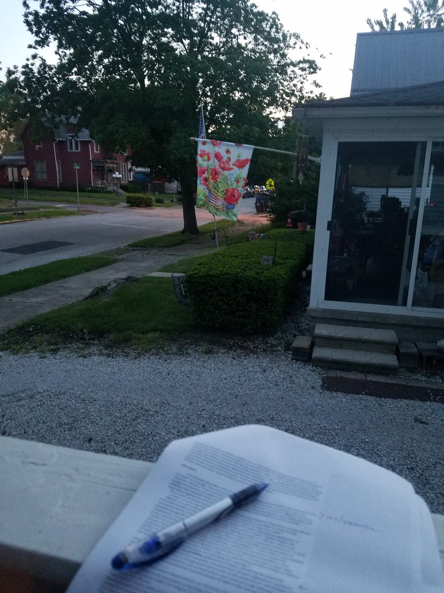 ShamiraGelbman's tweet photo. Ready to revise chapter 5. And yes, it is light out forever here #wrongtimezone #getthedamnbookdone https://t.co/PfzBGtkWq1