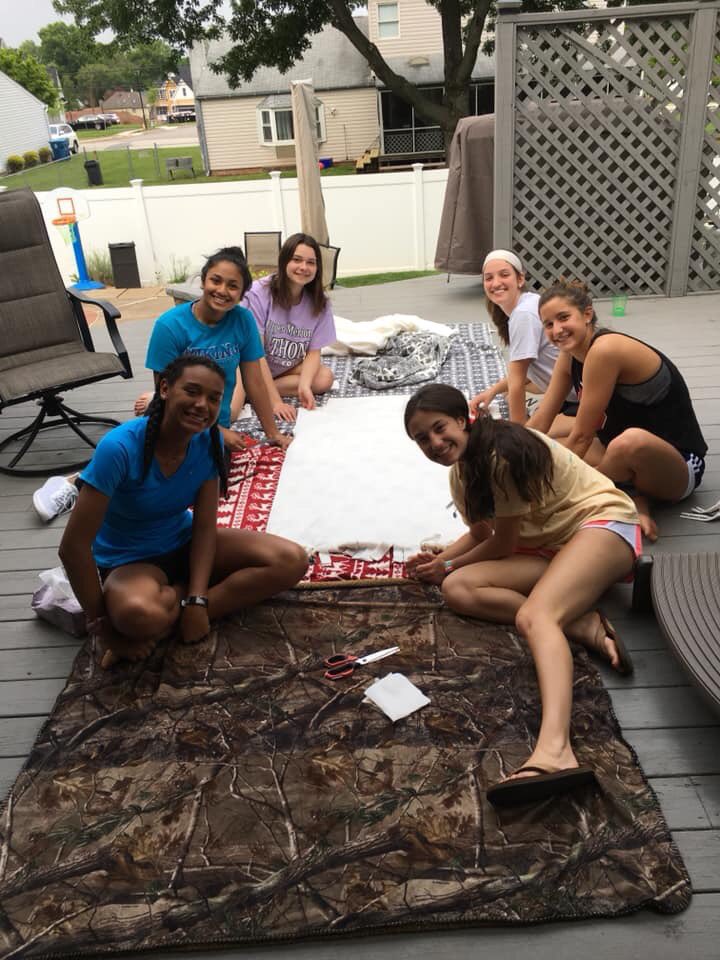 Our <a href="/UMVolleyball/">LadyVikingVolleyball</a> team spent tonight making blankets for the homeless! Amazing ladies! #vikingsgiveback