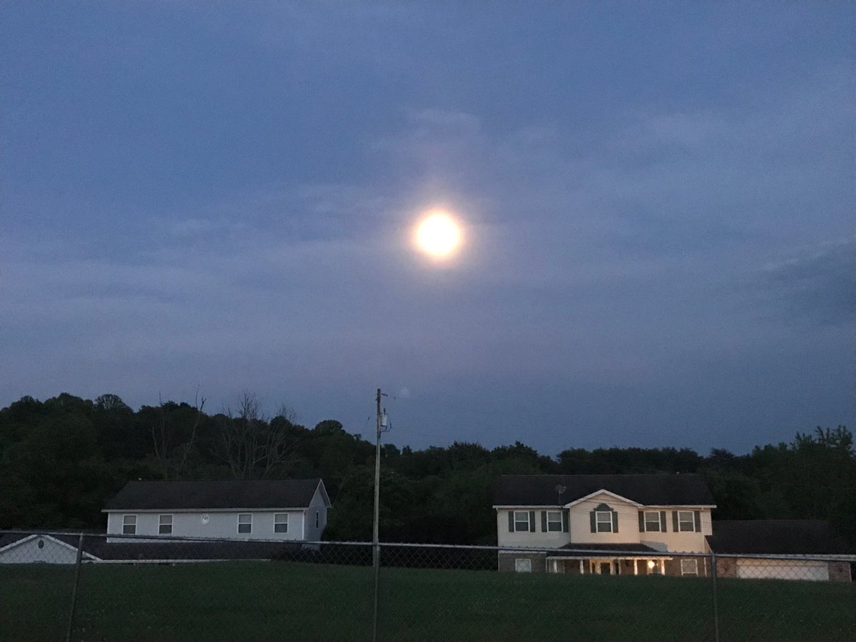 DepthChartWC's tweet image. What a view from my backyard. Want to thank everyone for all the kind words posted several weeks ago about what Depth Chart was able to provide the past 3 1/2 years. I have entered a new chapter in my life as the Transportation Director at the O’Neill Center in Marietta