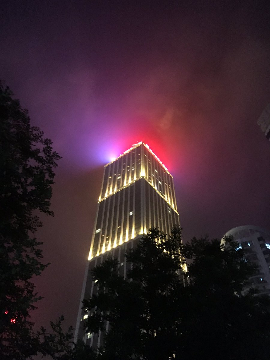 The_Ingy's tweet photo. #Nantong disguised like a #metropolis #china #FridayNight https://t.co/WhbyMPnITg