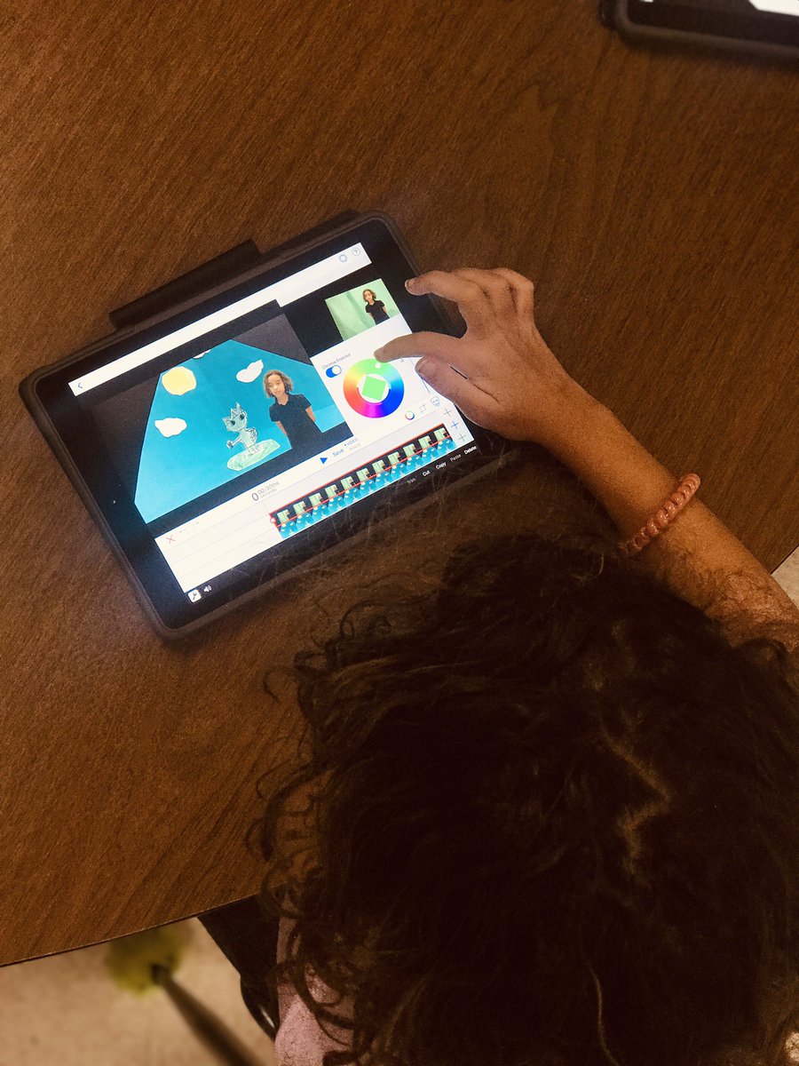 Tailsofthird's tweet photo. My third graders are loving putting their #GreenScreen videos together with their dioramas of U.S. Symbols with @DoInkTweets 🇺🇸🗽 https://t.co/PgZ8B9BgJL