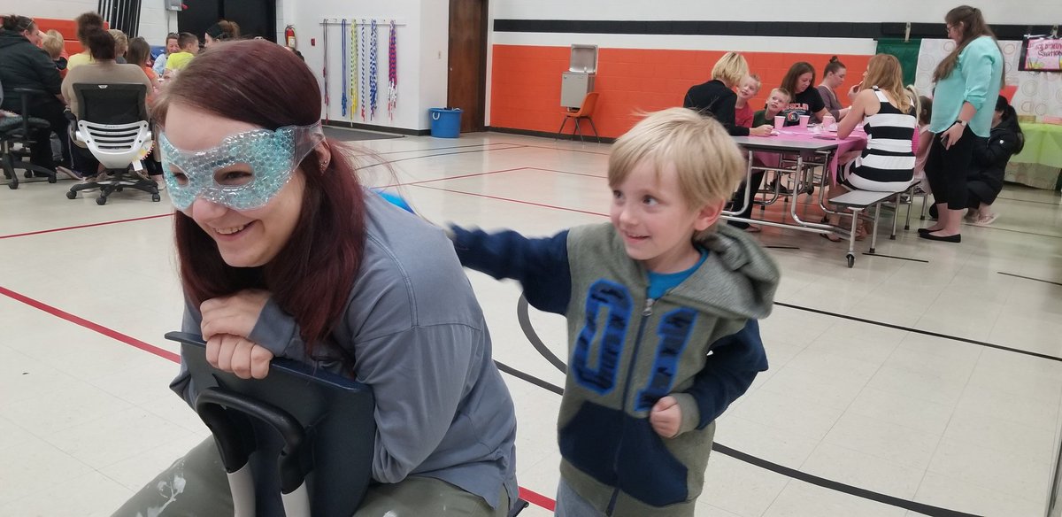 LKluemke's tweet photo. NBE carries on Mommy Spa tradition last Friday.  The moms walked away looking beautiful and relaxed!  #wesclinwarriors https://t.co/77jypWYkKz