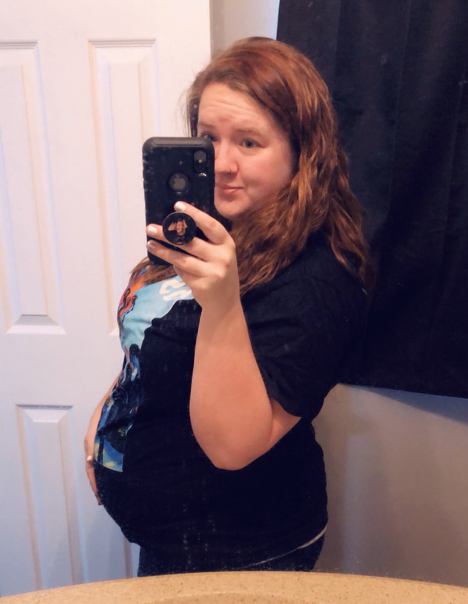 5sosbae_xx's tweet photo. I could name this baby “5 seconds of summer” and 5sos still wouldn’t acknowledge my existence. 🤷🏻‍♀️

#AshtonMichael I can’t wait for you to arrive in August! https://t.co/lEUUKNpRD0