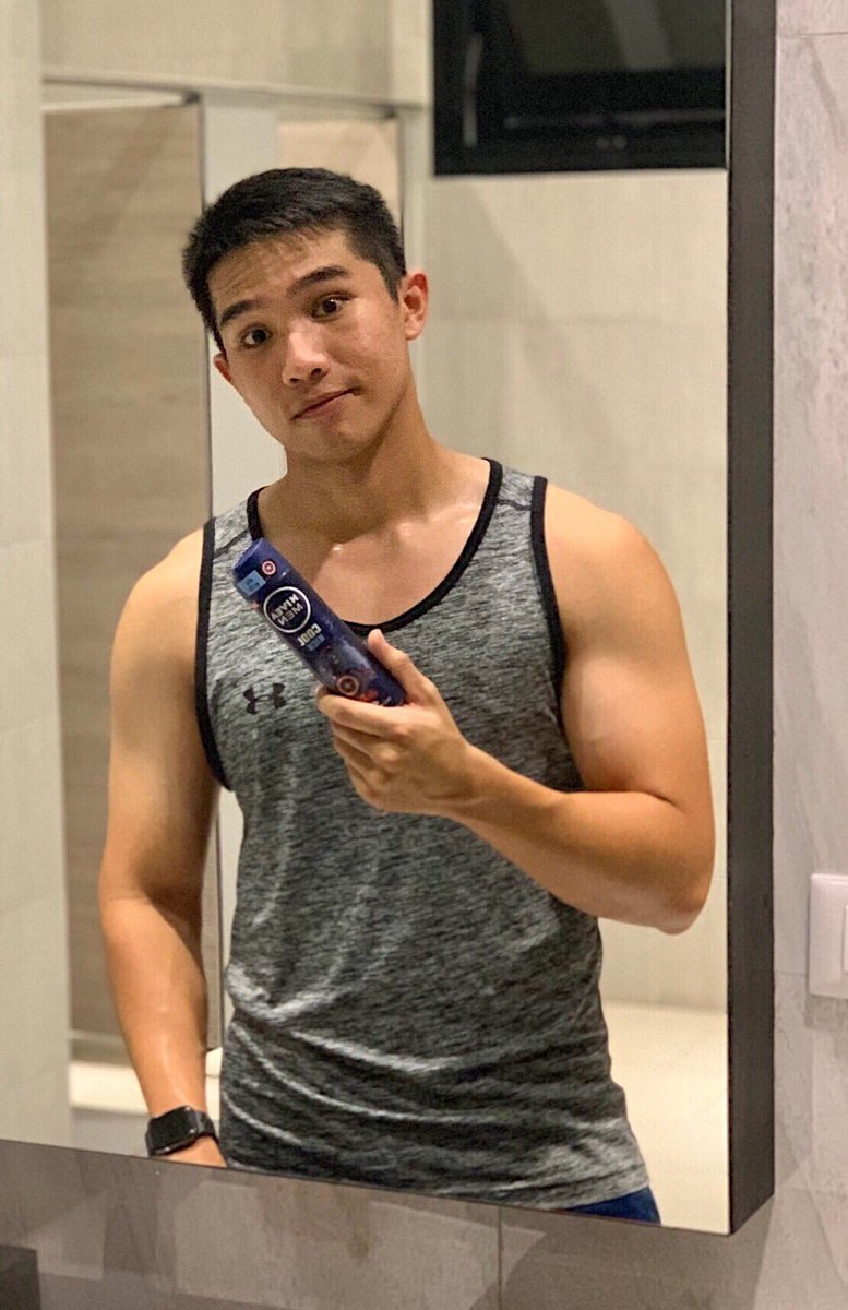 kerncle's tweet photo. เป็นคนที่ต้องลุยงานทั้งวัน ไหนจะต้องเข้ายิมต่ออีก เรื่องกลิ่นตัวและเหงื่อเป็นเรื่องสำคัญ ใช้สเปรย์นีเวียเมนประจำ แต่นี่ตามกระแสมีลายทำกับมารเวล สูตร Cool Kick ลายกัปตันอเมริกาที่ทั้งแห้งและเย็นสุดขั้วบอกเลยว่าต้องโดน #NiveaMenXMarvel https://t.co/PsyEI6LTgW