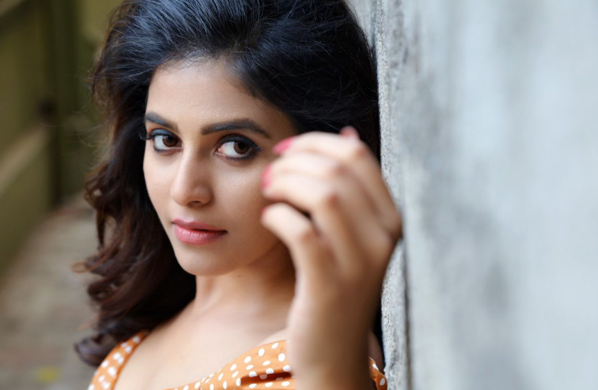 evs_channel's tweet photo. @yoursanjali recent click #EVSChannel #tamilcinema #anjali https://t.co/hmaklVCqxW